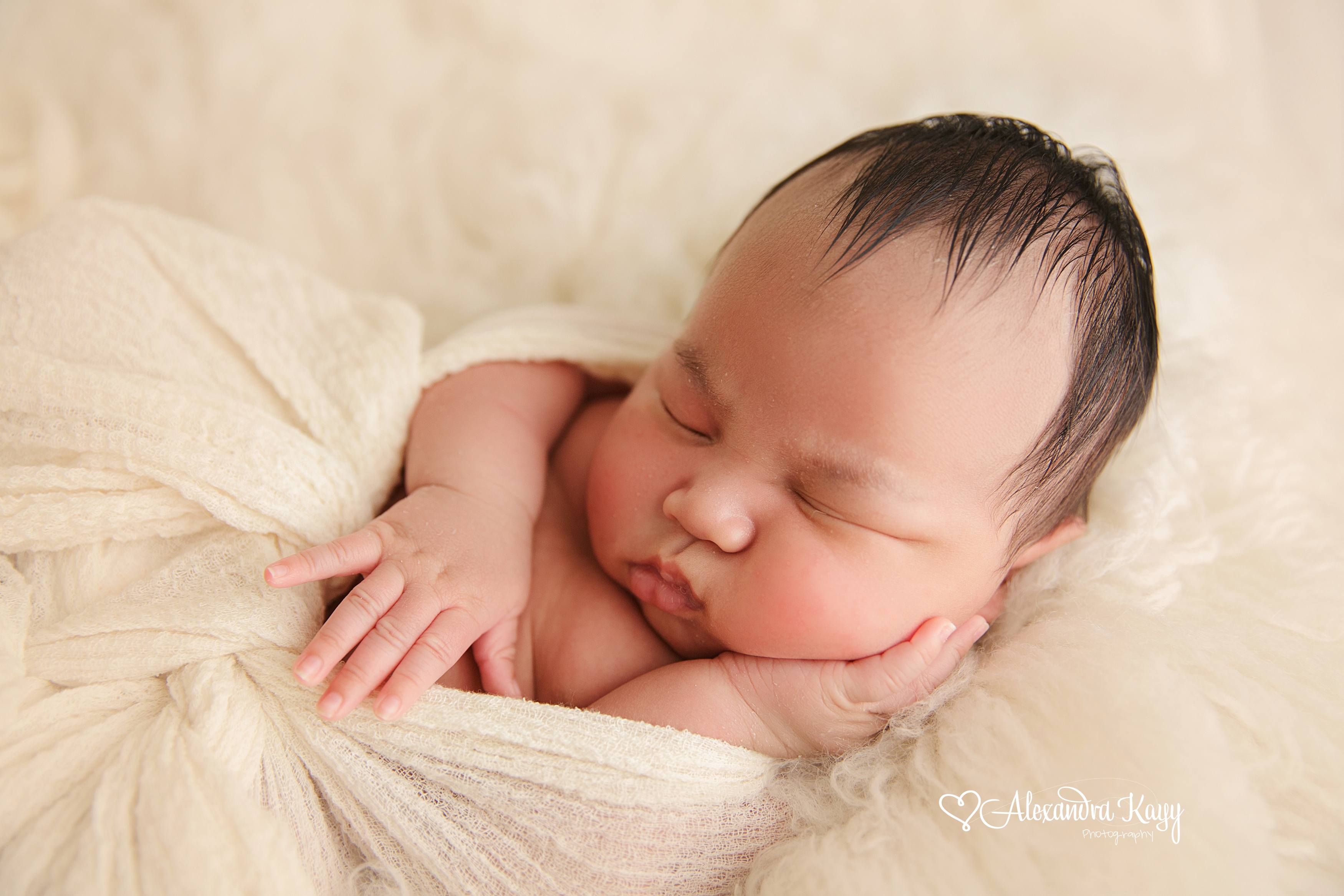 Ventura_County_Newborn_Photographer-AlexandraKayyPhotography_0043.jpg