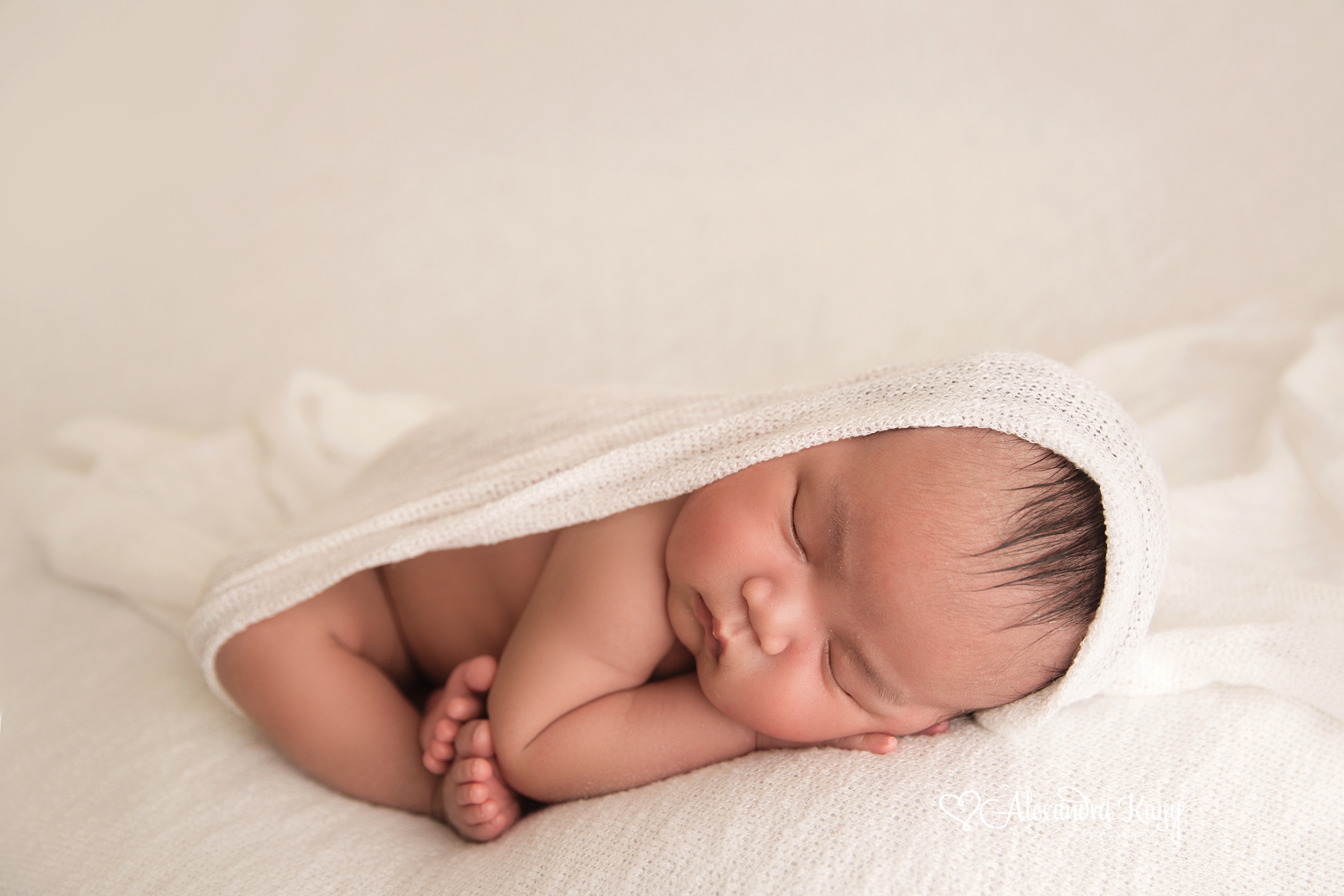 Ventura_County_Newborn_Photographer-AlexandraKayyPhotography_0046.jpg