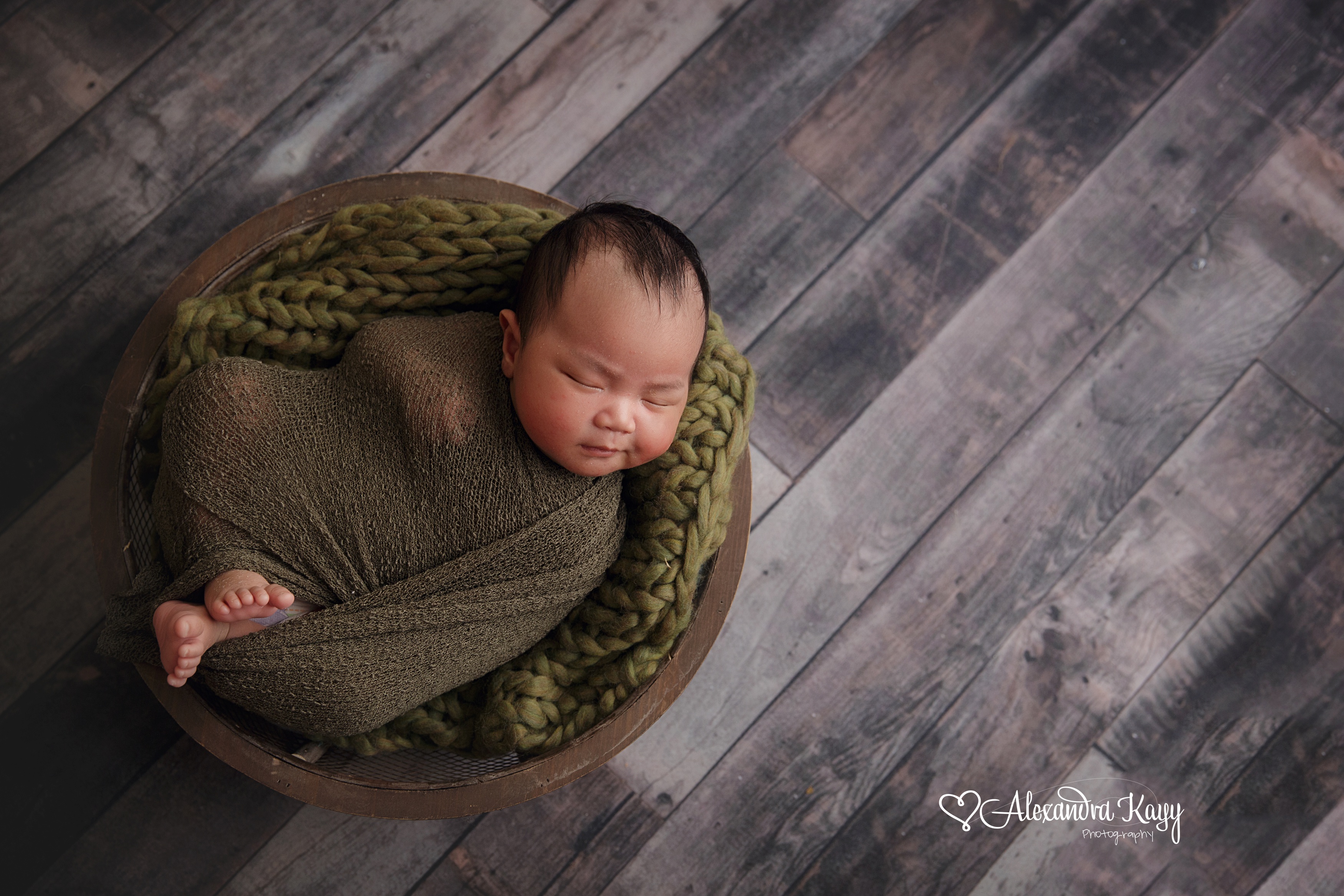 Ventura_County_Newborn_Photographer-AlexandraKayyPhotography_0048.jpg