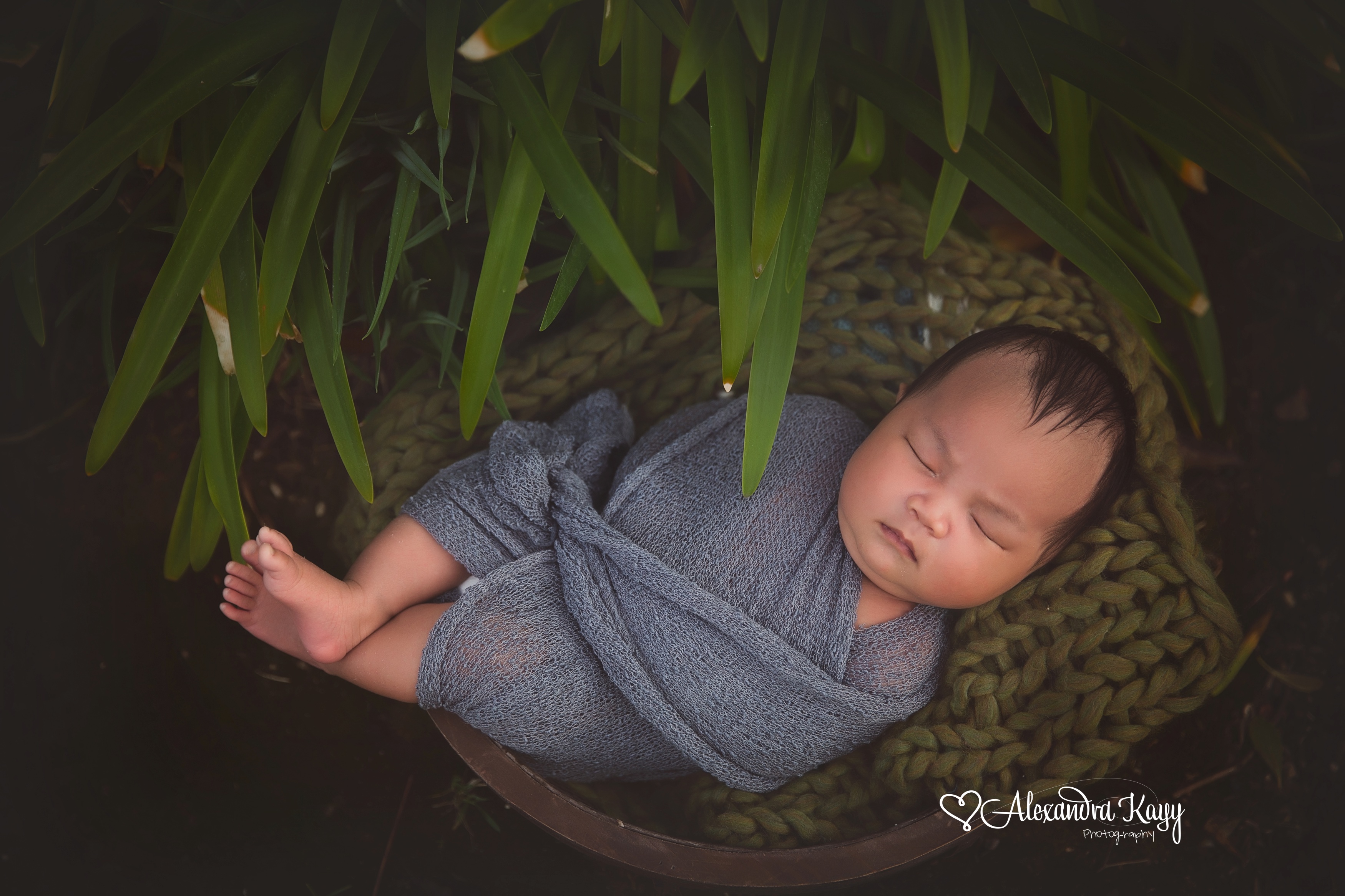 Ventura_County_Newborn_Photographer-AlexandraKayyPhotography_0057.jpg