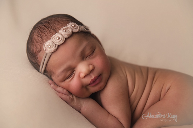 Best Phoenix Newborn Photographer_0067.jpg