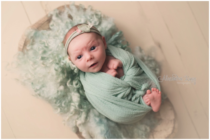 SimiValley_Newborn_Photographer_0396.jpg