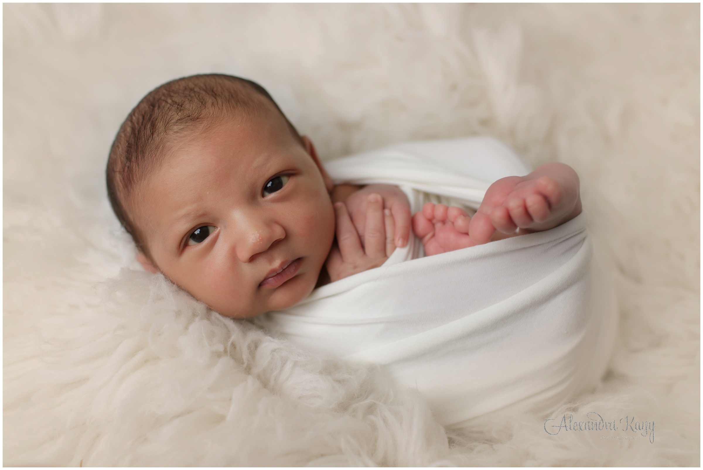 SimiValley_Newborn_Photographer_0508.jpg