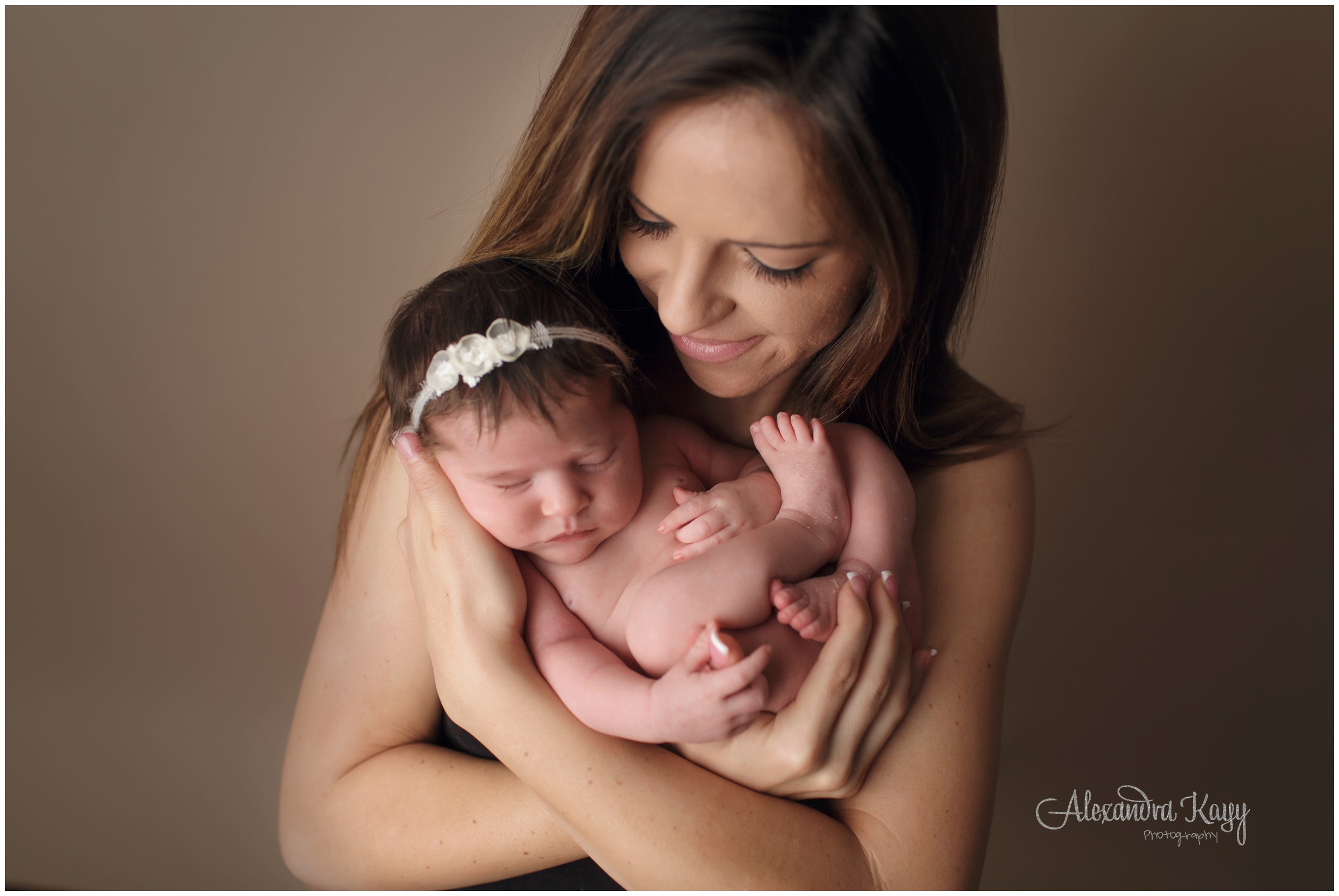 SimiValley_Newborn_Photographer_0516.jpg