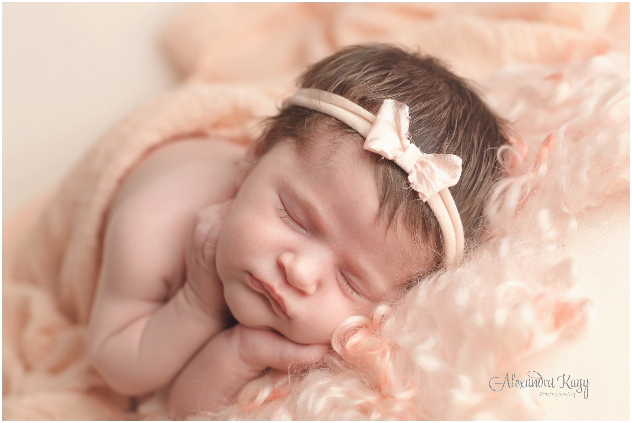 SimiValley_Newborn_Photographer_0520.jpg