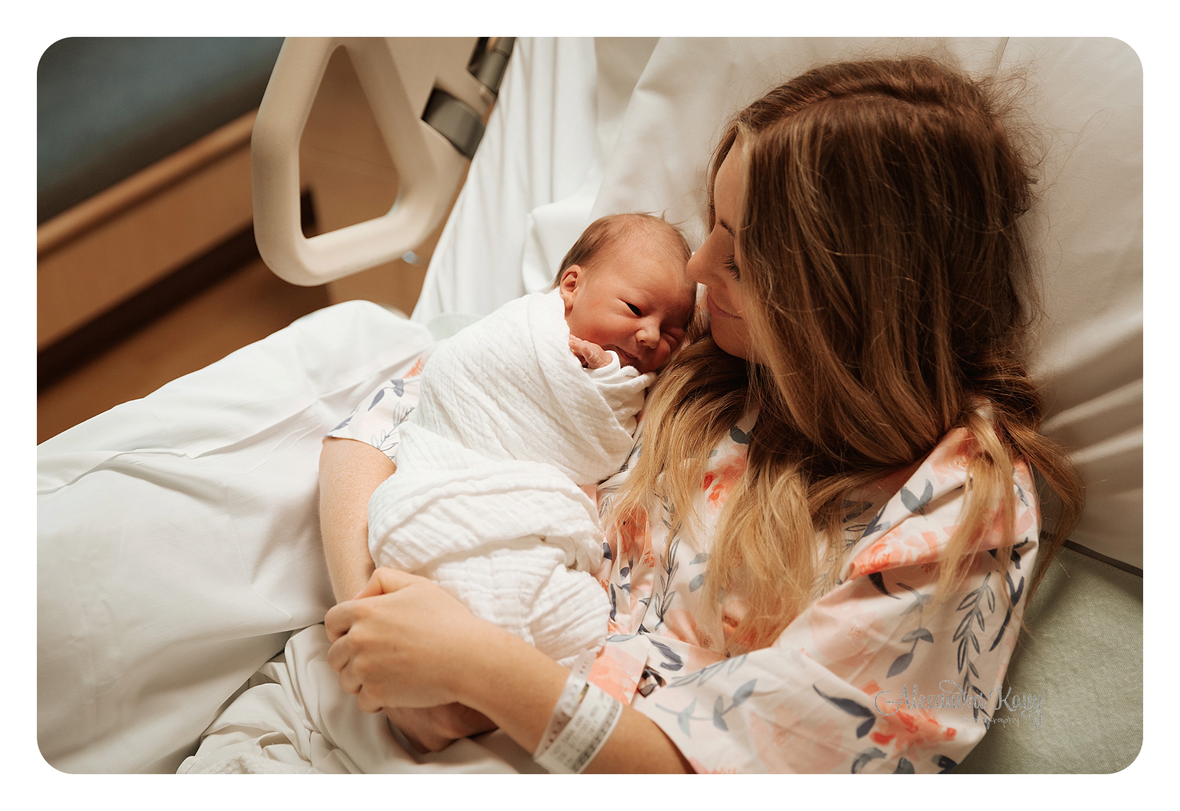 Santa Monica Hospital Session - NEWBORN Photographer