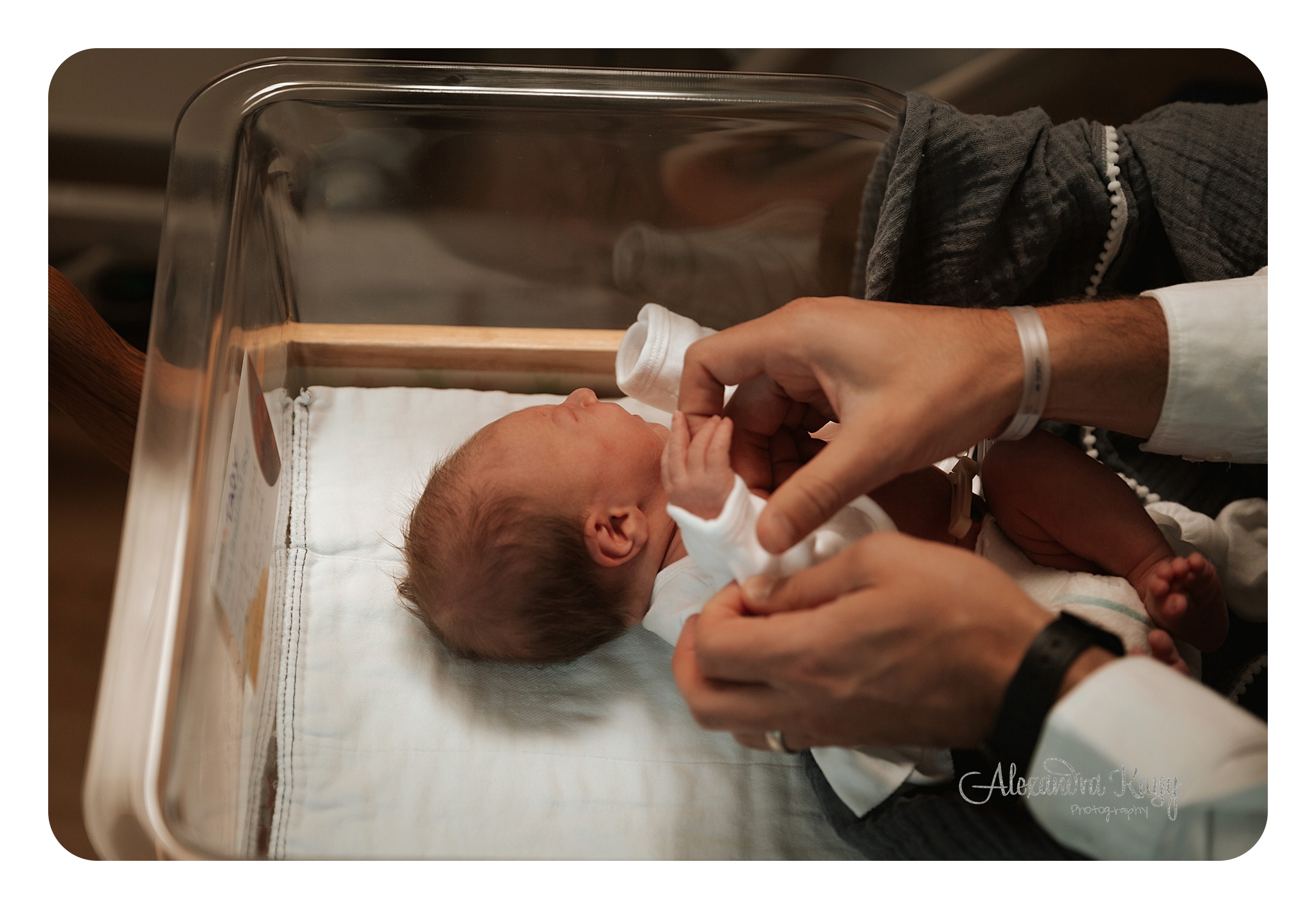 Santa Monica Hospital Session - NEWBORN Photographer