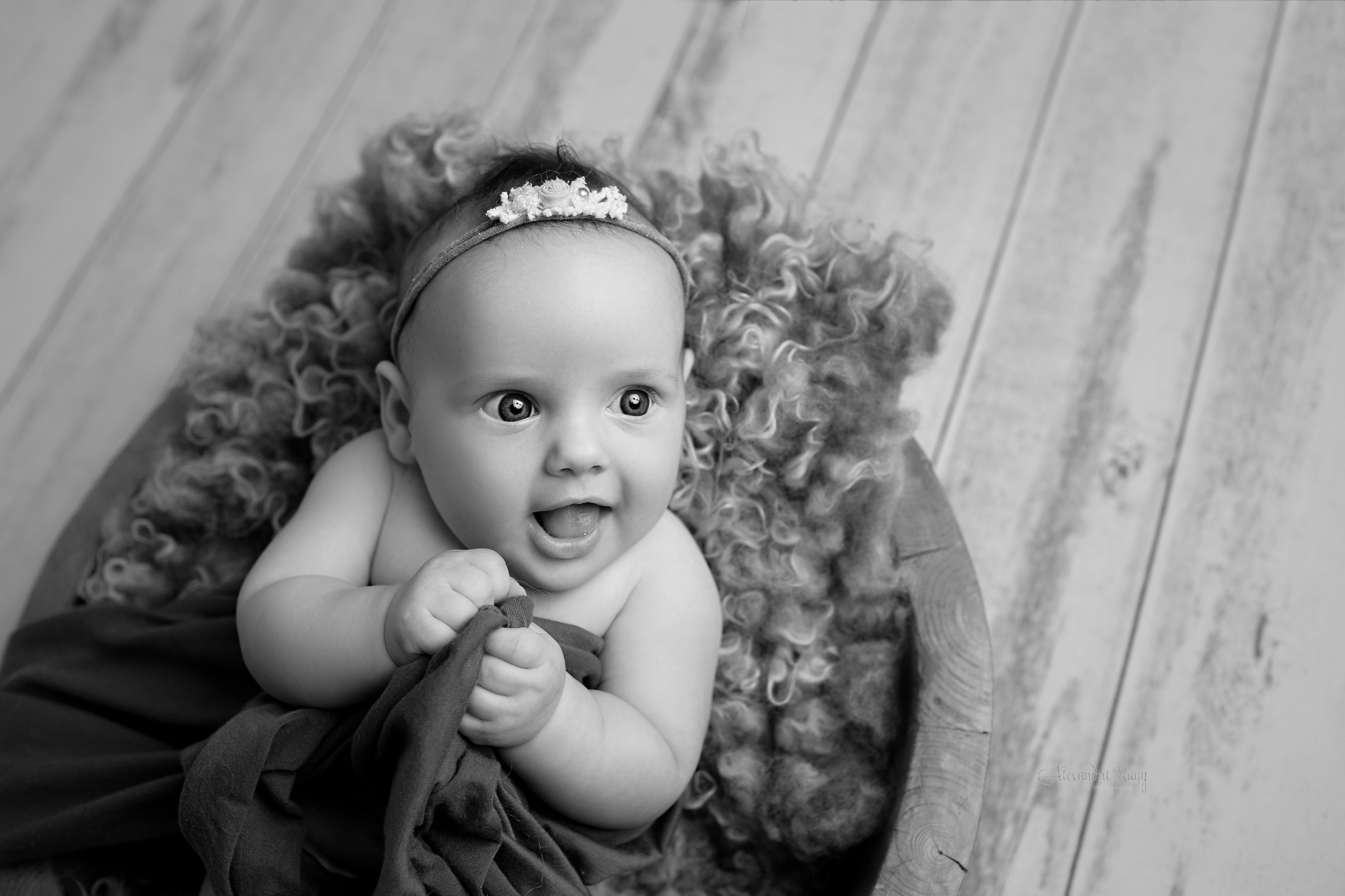 LA_Newborn_Photographer_2006.jpg