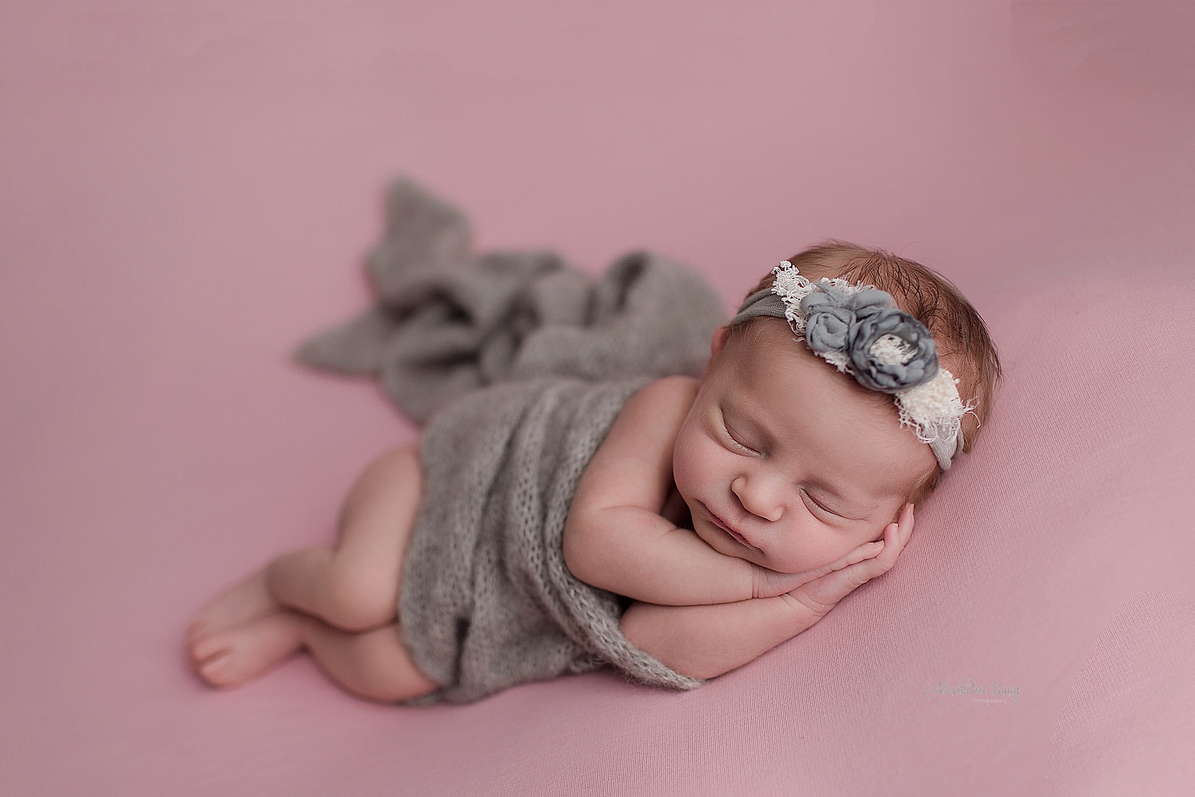 Oxnard Newborn Photographer_1086.jpg