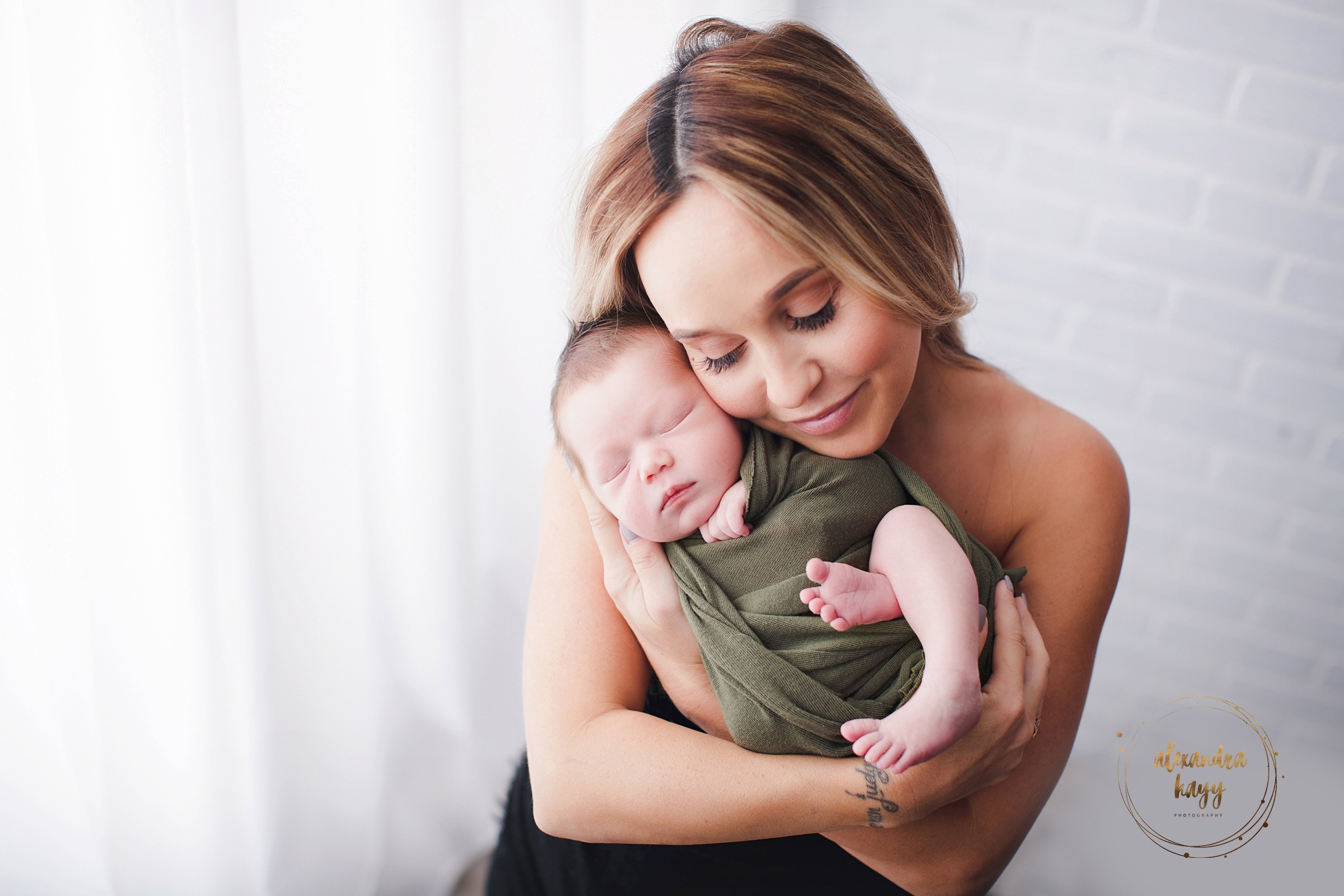 best Maricopa County Newborn Photographer