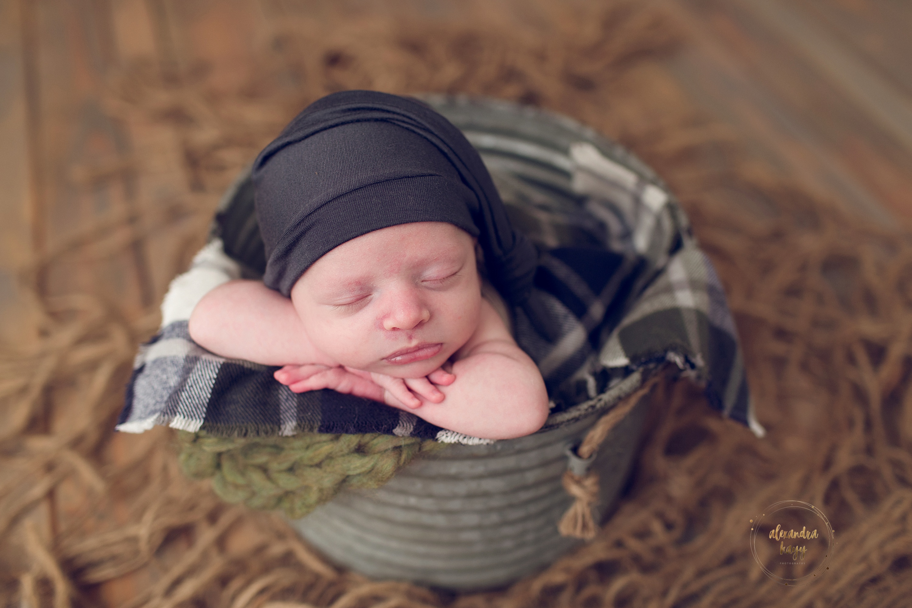 Newborn Photographer in Phoenix AZ