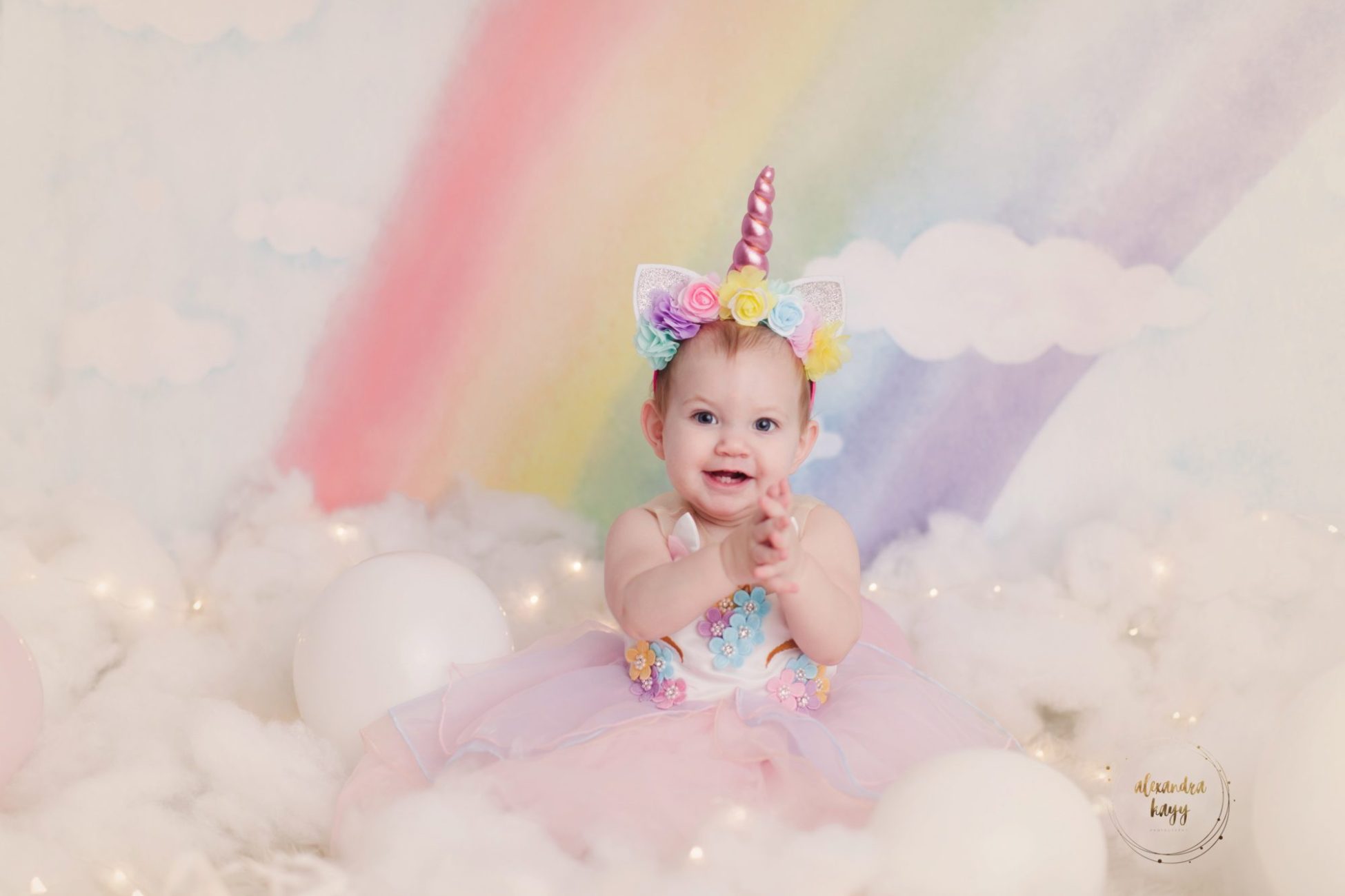 First Birthday Cake Smash Photography By Alexandra Kayy