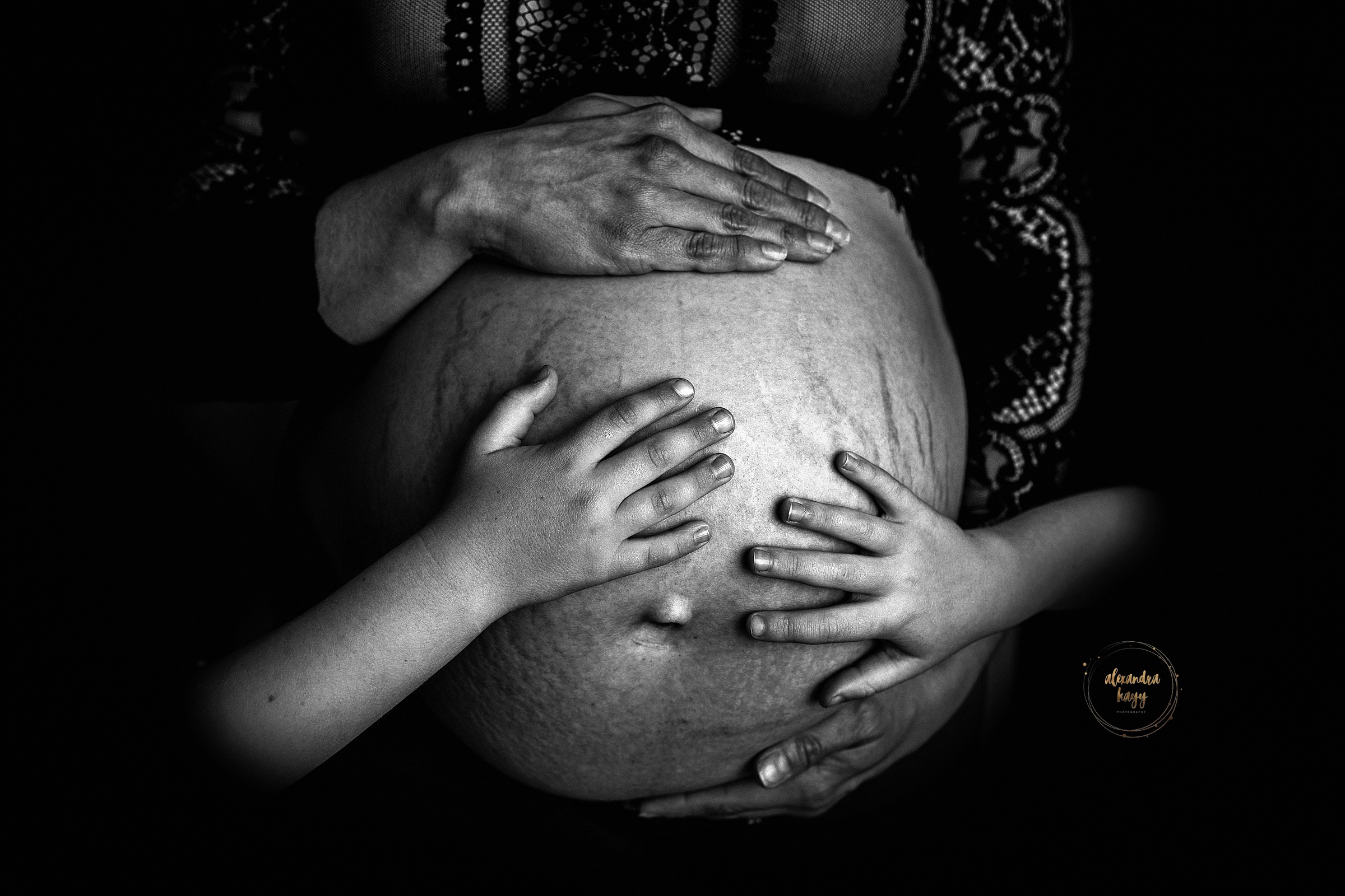 Mini Maternity in Studio - Phoenix, AZ Maternity Photographer