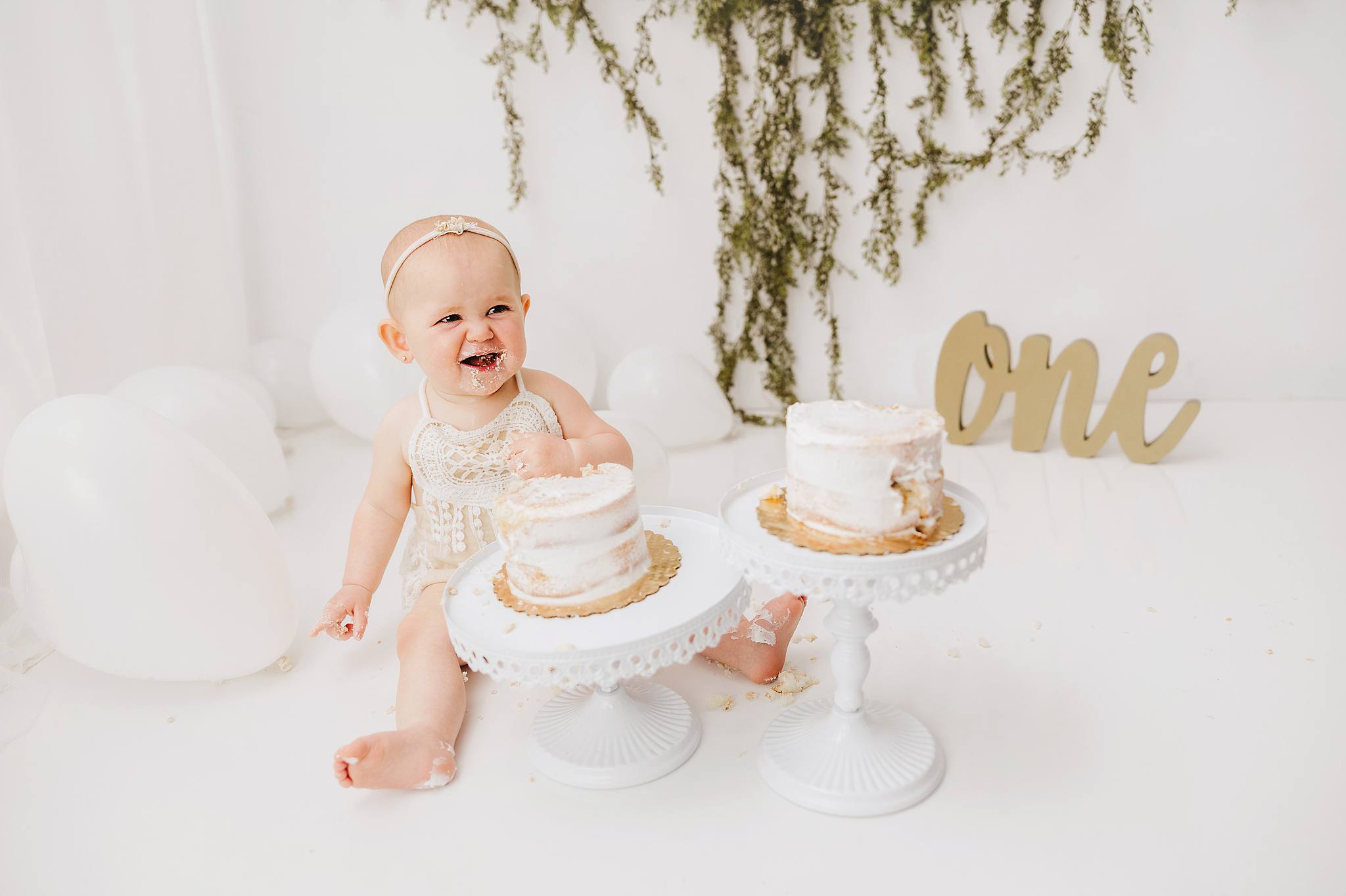 Cake Smash. Phoenix Baby Photographer