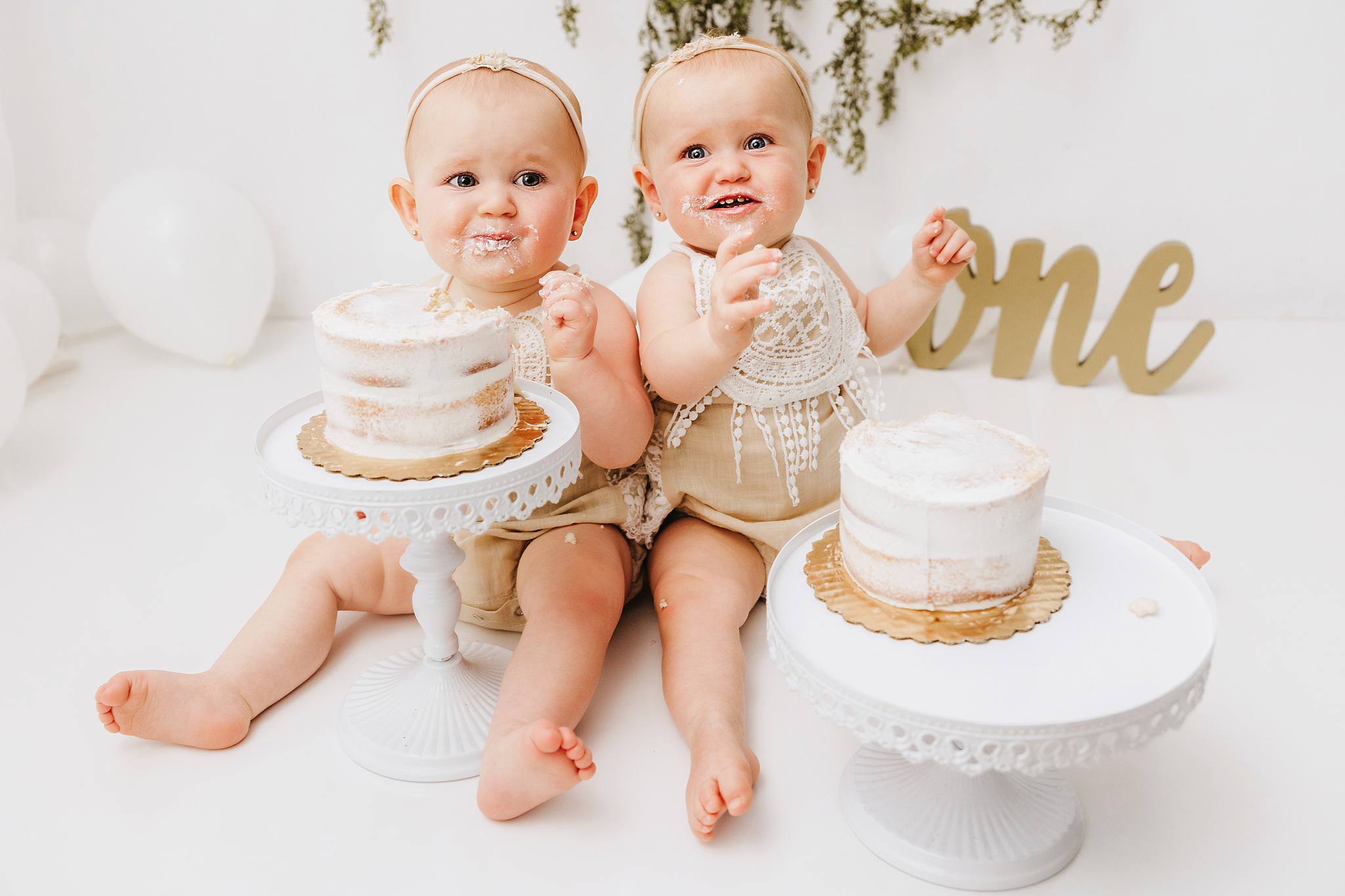 Cake Smash. Phoenix Baby Photographer