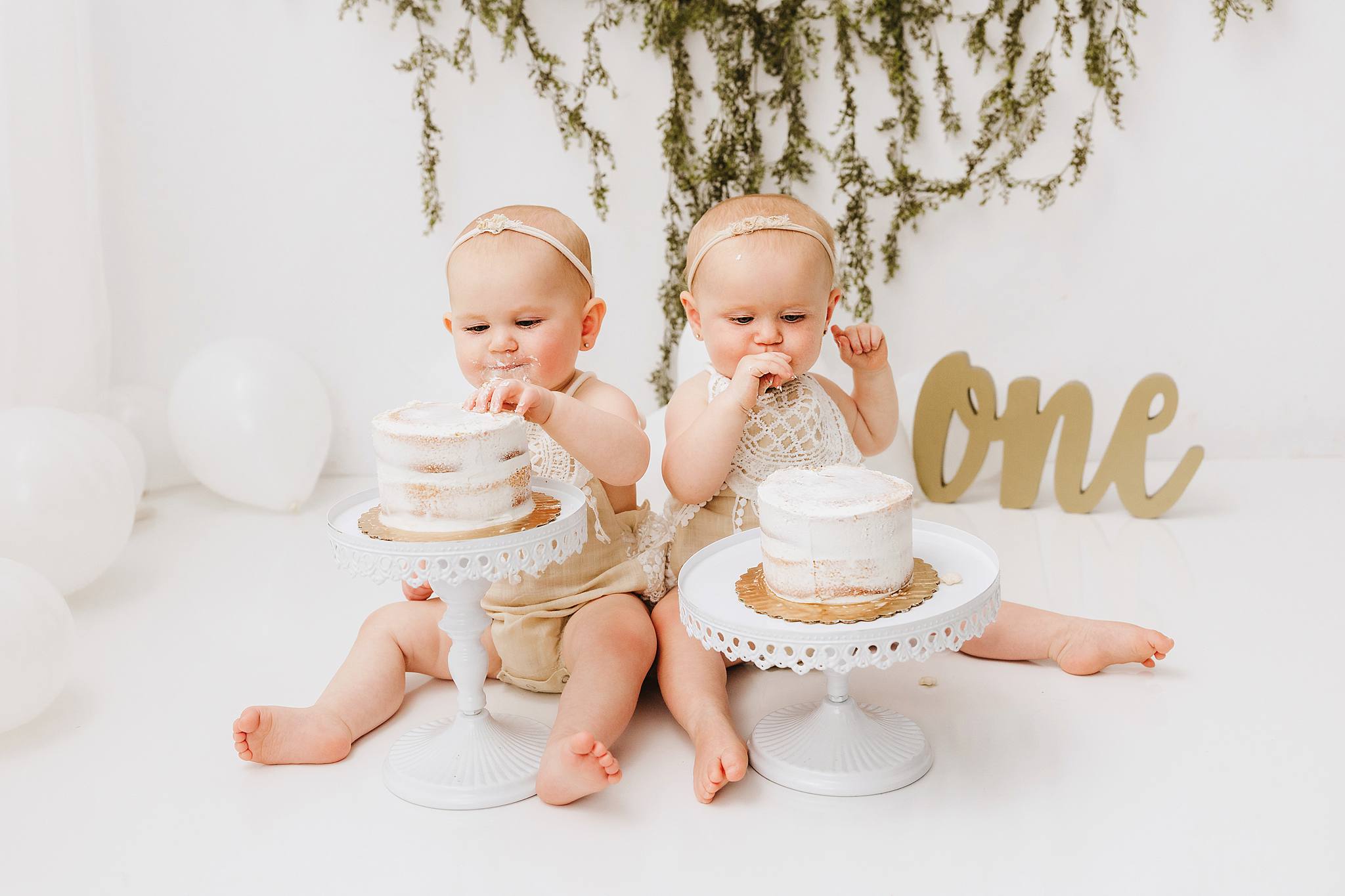 Cake Smash. Phoenix Baby Photographer