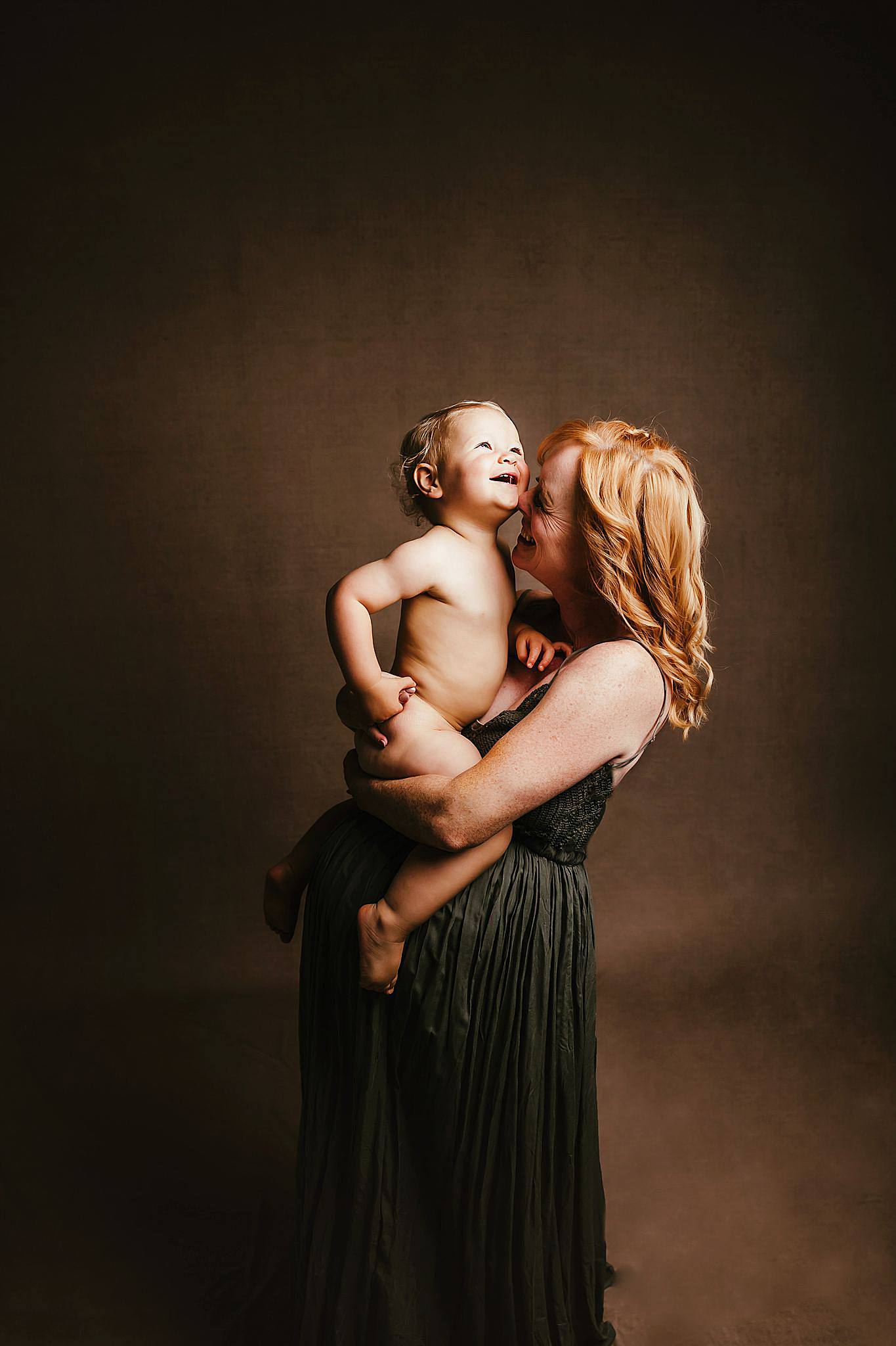 Best Phoenix Maternity Photographer