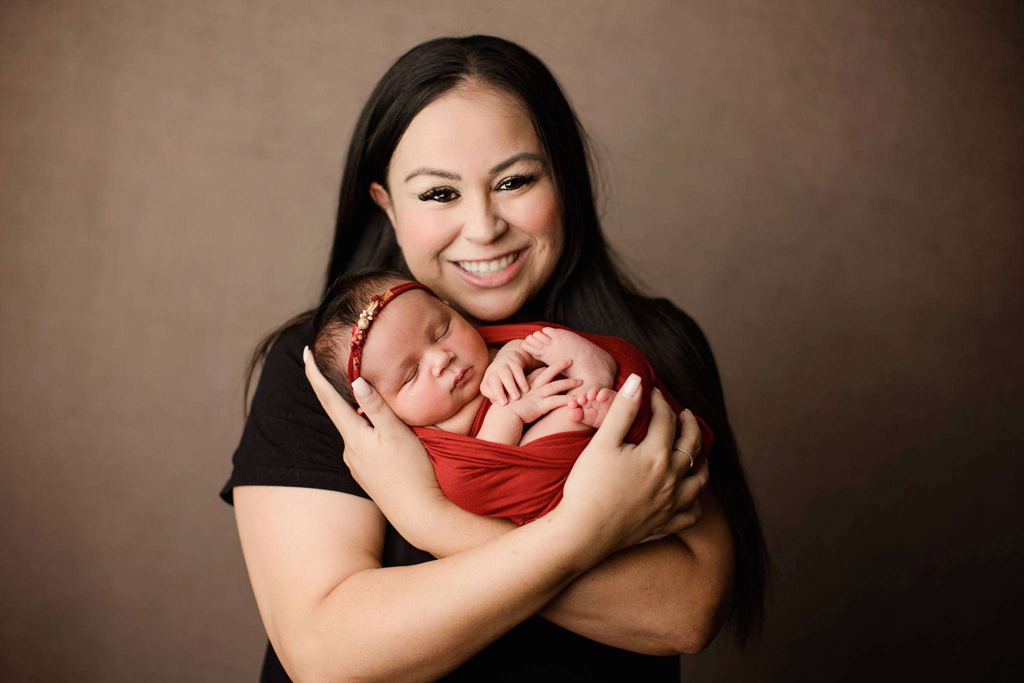 Scottsdale AZ Newborn Photographer, newborn portraits near me, luxury newborn photography, award winning newborn photos