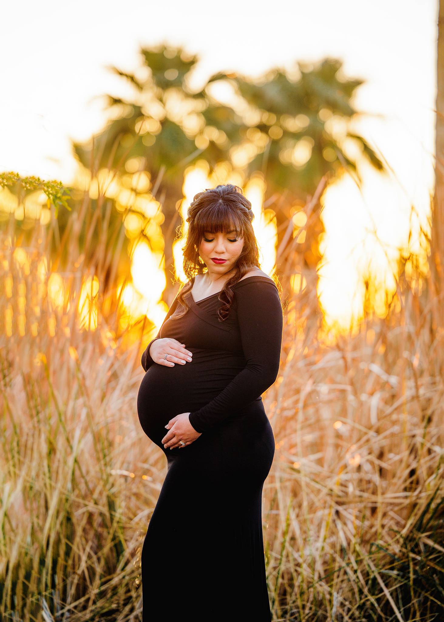 Paradise Valley maternity photographer, maternity photoshoot near me, maternity photography near me