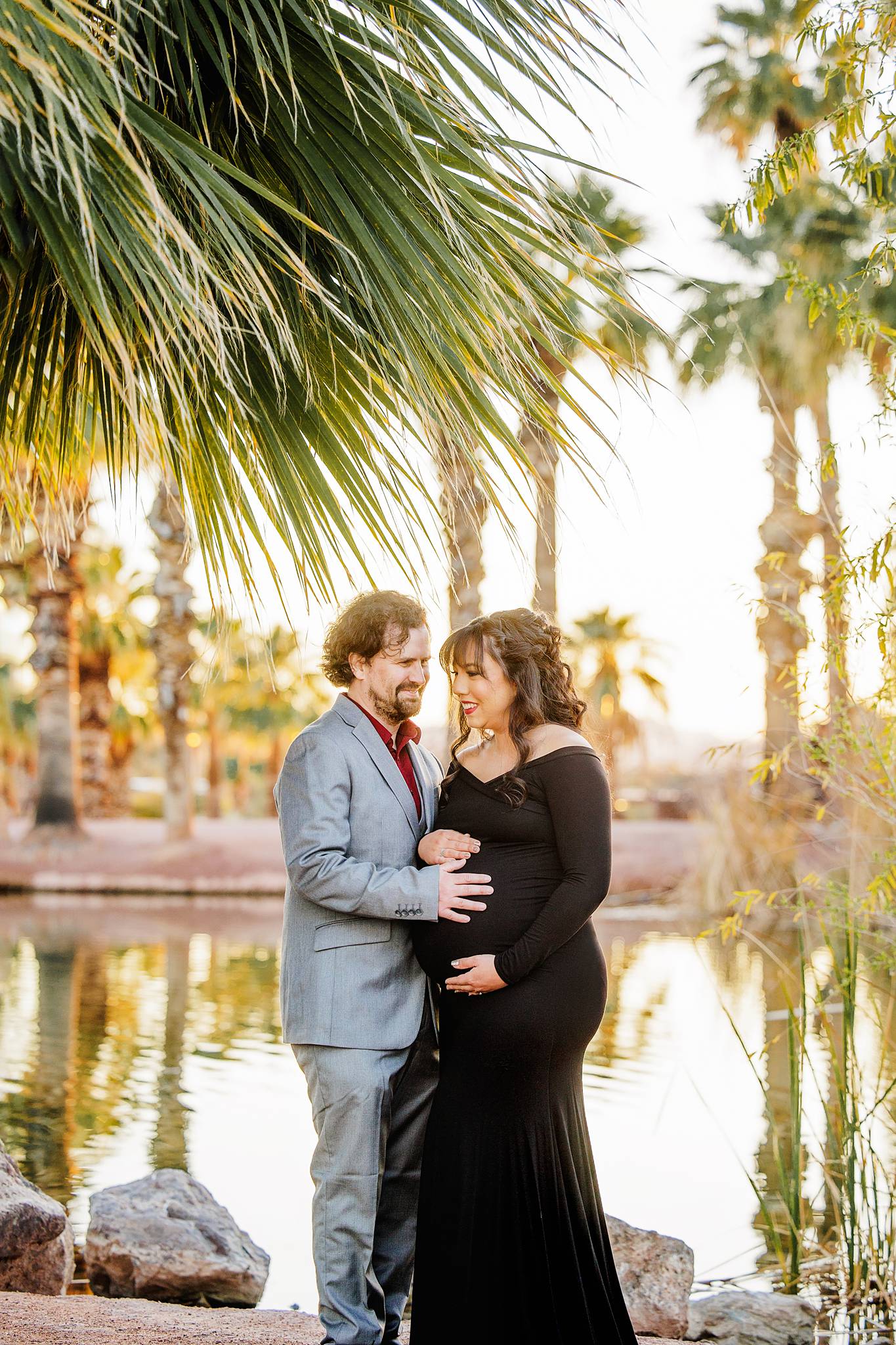 Paradise Valley maternity photographer, maternity photoshoot near me, maternity photography near me