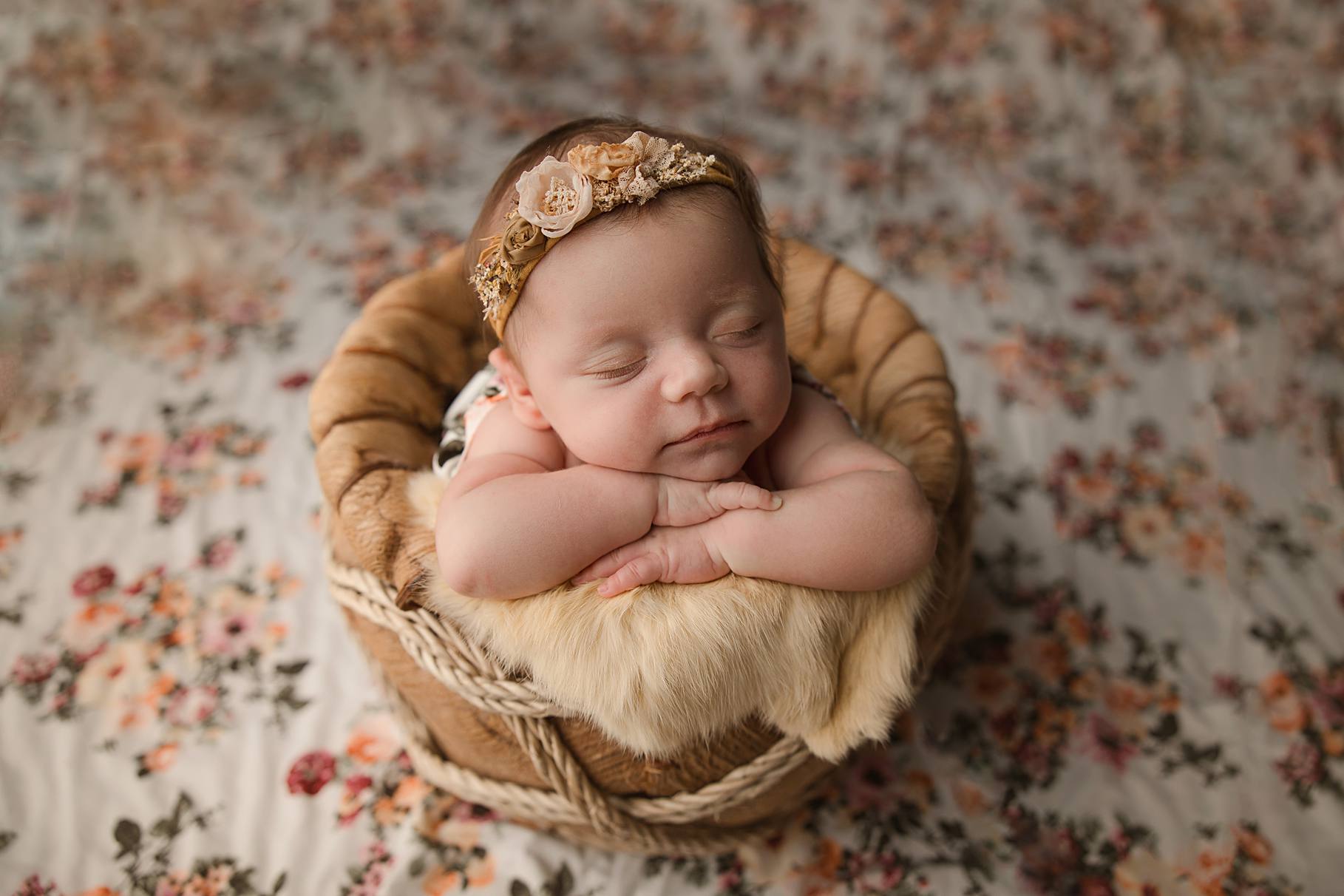 newborn baby photography near me Phoenix, Verrado infant photographer, best newborn photographer Litchfield Park